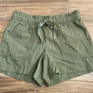 Loft green cargo shorts elastic waist drawstring